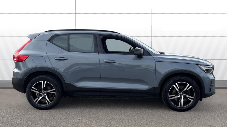 Volvo XC40 2.0 B3P Plus Dark 5dr Auto Petrol Estate
